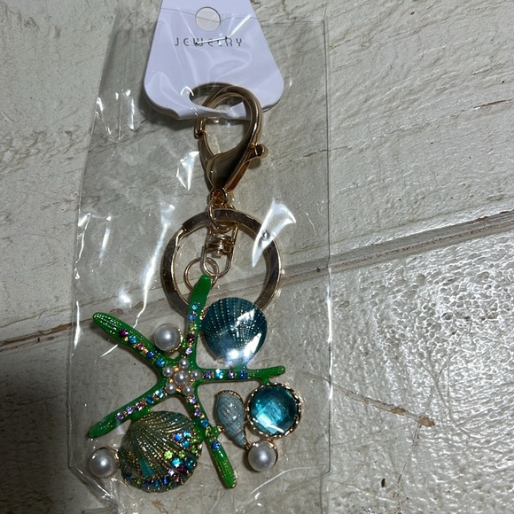 Bag Charms - Picture 4 of 16